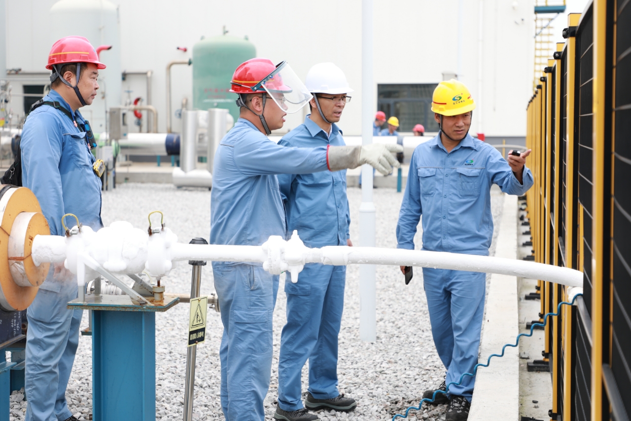 公司黨委書(shū)記、董事長(zhǎng)姜自成深入一線(xiàn)檢查安全生產(chǎn)工作